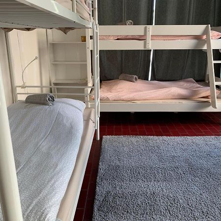 רובניימי Wherever Mini Hostel מראה חיצוני תמונה