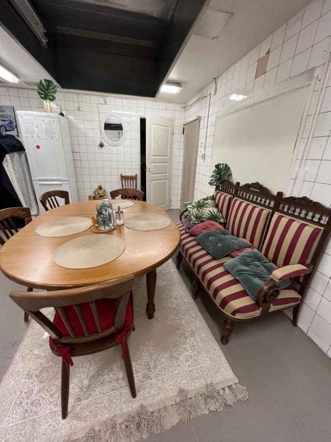 רובניימי Wherever Mini Hostel מראה חיצוני תמונה